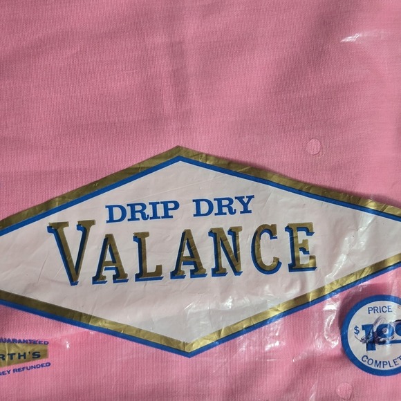 RARE VINTAGE NEW IN PKG Woolworth's Drip Dry Valance 70"x11" Bright Pink RETRO - Picture 4 of 12